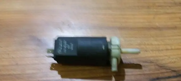 Windscreen/windshield washer pump