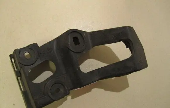 Audi A4 S4 B7 8E 8H Fender mounting bracket 8E0853922D