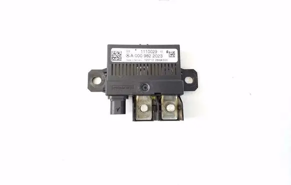 Mercedes-Benz E C207 W207 Other relay A0009822023