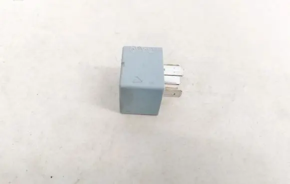Renault Scenic III - Grand scenic III Other relay 8200351489 20241077