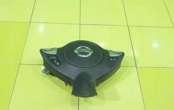 Nissan Juke I F15 Steering wheel airbag 