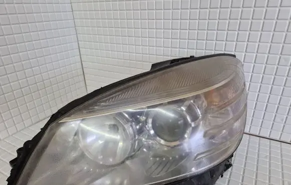 Mercedes-Benz C W204 Headlight/headlamp A2048208361 LE06A6148 030123420300