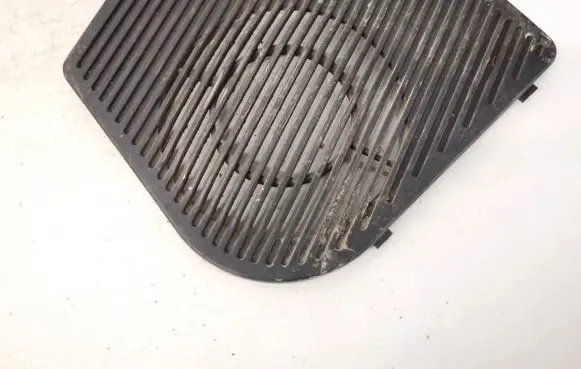 Side speaker trim/cover