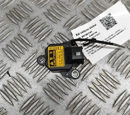 Lexus GS 300 400 430 Acceleration sensor 4991000400 8944130050