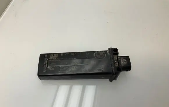 BMW 5 E60 E61 Tire pressure sensor 6771043 002BE00001 053320100901
