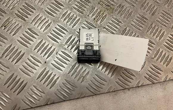 Lexus RX 450H USB socket connector 8553248010