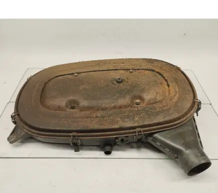 Mercedes-Benz E W124 Air filter box 0150948702