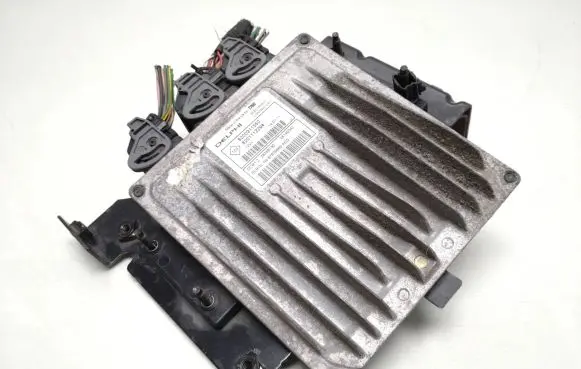 Renault Kangoo II Engine control unit/module 8200911560 8201112294 28256130
