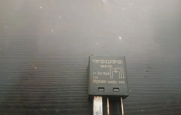 Volvo V70 Other relay 9441161 A4001X40 031752A