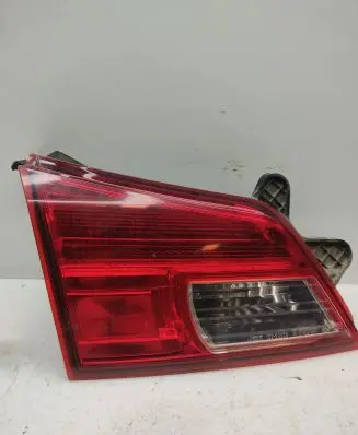 Subaru Outback Tailgate rear/tail lights 13220072