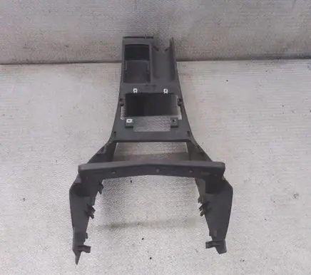Volkswagen Golf Plus Center console 5M1863243B