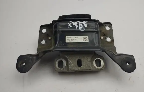 Volkswagen Golf VIII Engine mount bracket 5Q0199555
