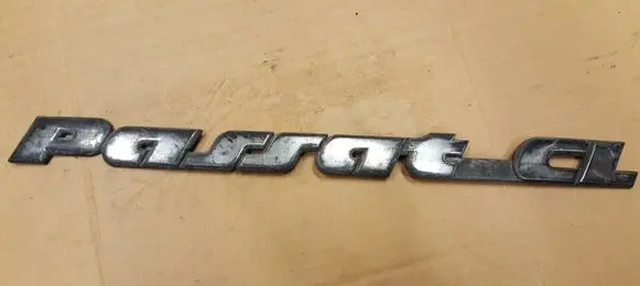 Volkswagen PASSAT B3 Rear loading door model letters 3A0853687H