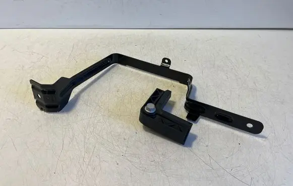 BMW X3 F25 Battery bracket 7586426