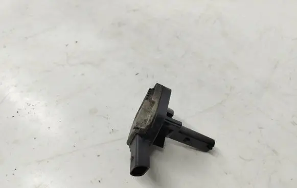 Volkswagen PASSAT B6 Oil level sensor 1J0907660C 6PR00887903