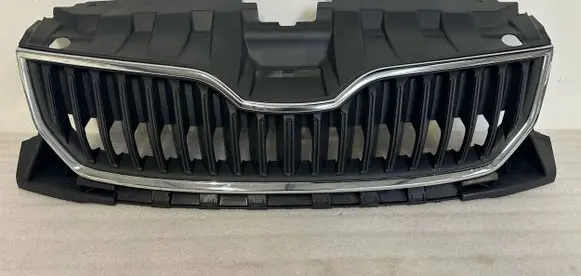 Skoda Fabia Mk3 (NJ) Front bumper upper radiator grill 6V0853653