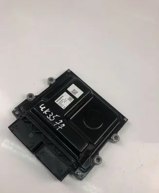 Volvo XC90 Engine control unit/module 32242005