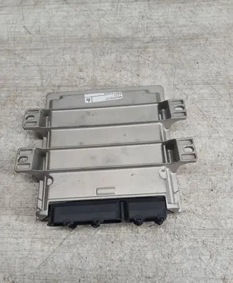 Land Rover Freelander Engine control unit/module NNN100710 M3L01BYH6