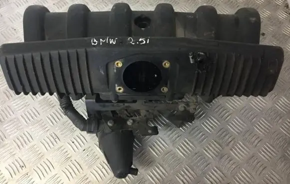 BMW 5 E39 Intake manifold 11611427618 11.61-1427618