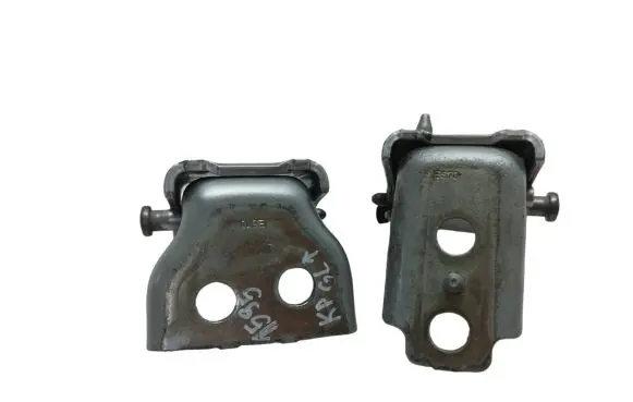 Rear door hinge set