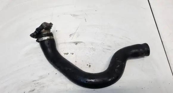 Volvo V70 Engine coolant pipe/hose 
