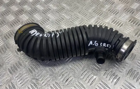 Hyundai Tucson TL Air intake hose/pipe 28130D3100