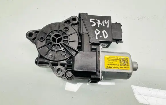 KIA Optima Front door window regulator motor 82460D4000 1100612658