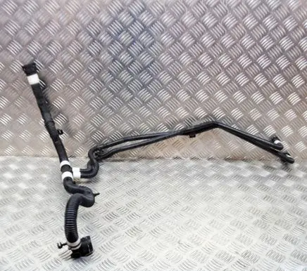 Tesla Model 3 Engine coolant pipe/hose 107757900F