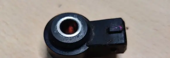 Mitsubishi Space Star Detonation knock sensor E1T52271