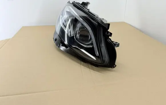 Mercedes-Benz E W213 Headlight/headlamp A2139069608 1EX2017L