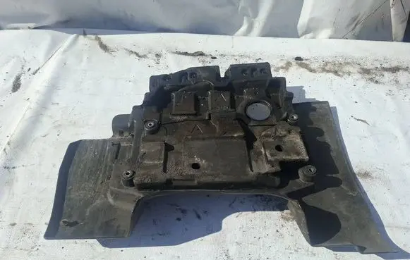 Toyota Corolla E120 E130 Engine cover (trim) 