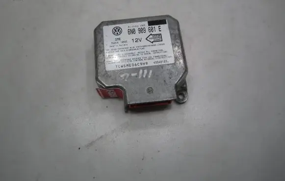 Volkswagen Golf III Airbag control unit/module 6N0909601E 5WK4104E