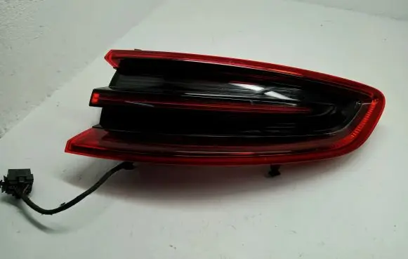 Porsche Macan (95B) Rear/tail lights 95B945096