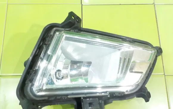 SsangYong Tivoli Front fog light 8320235000 PRAWY