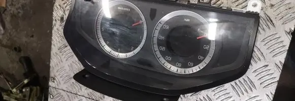 Volvo V70 Speedometer (instrument cluster) 31270907aa