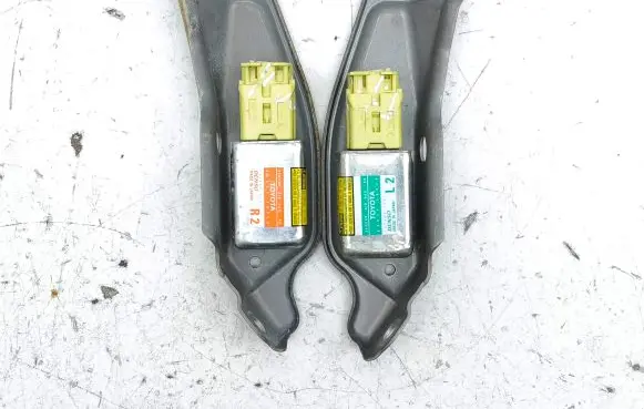 Lexus GS 300 350 430 450H Airbag deployment crash/impact sensor 8983330020 8983430020