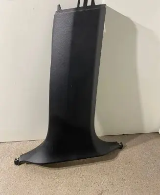 (B) pillar trim (bottom)