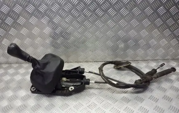 Mitsubishi Carisma Gearbox retarder lever MR912006