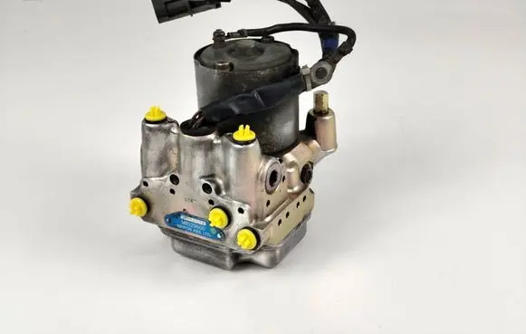 Mitsubishi Pajero ABS Pump MR129600