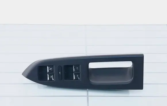 Volkswagen Touran I Front door window switch trim 1T1867371H 1T1867371