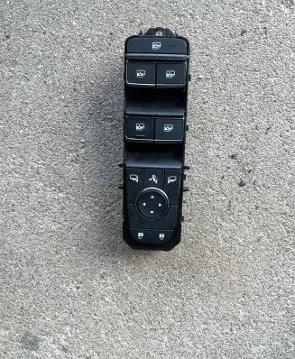 Nissan Qashqai Electric window control switch 254016UA6A