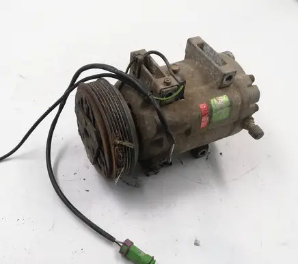 Audi A4 S4 B5 8D Air conditioning (A/C) compressor (pump) 4A0260805AD 5060310483