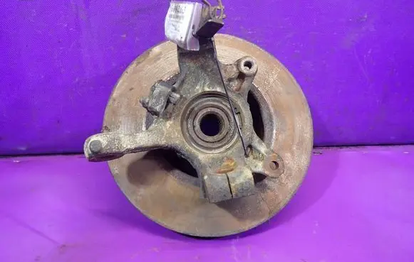 Renault Master II Front wheel hub spindle knuckle
