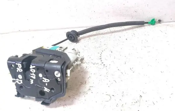 Audi A4 S4 B9 Front door lock 8X1837016C