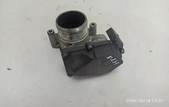 Volkswagen Tiguan Throttle valve 03L128063T