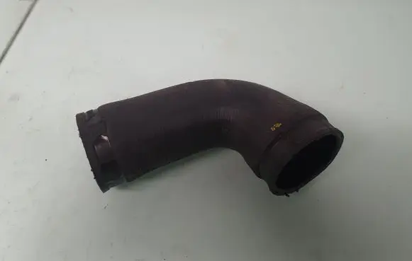 BMW 5 E39 Intercooler hose/pipe 2247967 11612247967 7799390