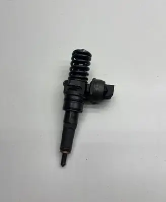 Skoda Superb B5 (3U) Fuel injector 038130073BJ