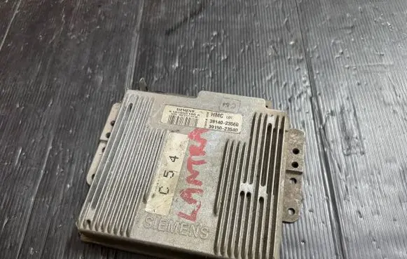 Hyundai Lantra II Engine control unit/module 3915023540 3914023560 K10395516GA