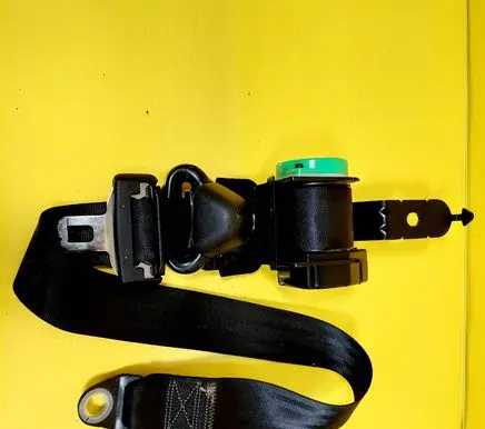Chrysler Voyager Third row seat belt 04680516AC