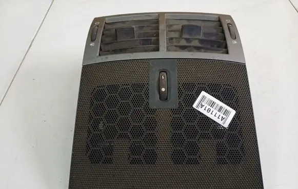 Peugeot 407 Dash center air vent grill 9644589777
